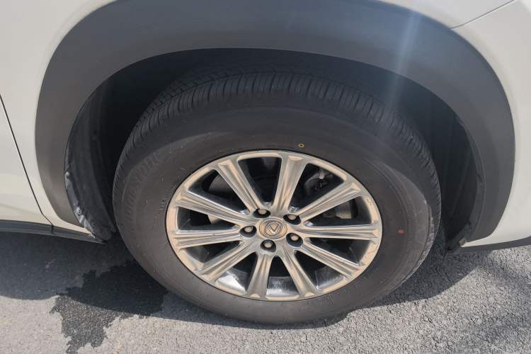 Used Lexus NX 2016 200 All-Wheel Drive FENGSHANG Version Right Front Wheel Hub