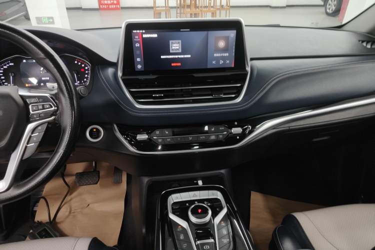 Used SAIC MAXUS G20 2021 PLUS 2.0T Gasoline Automatic ZhiZun Edition
