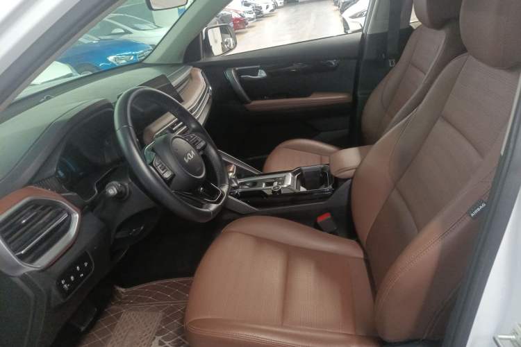 Used Kia Sportage R 2021 Ace 2.0L Splendid Edition Left Front Seat