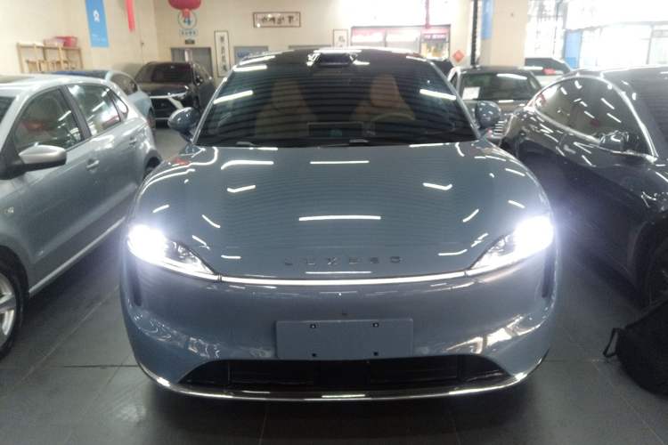 Used Hima Luxeed R7 2024 All-Electric 667 km Max