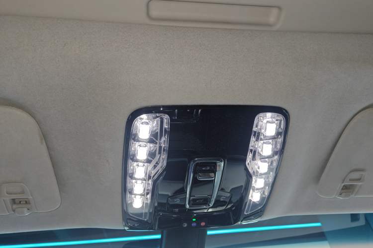 Used Buick Century 2023 2.0T Four-Seat Private Edition Headliner