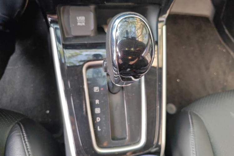 Used Nissan Sylphy 2016 1.6XV CVT Smart Enjoyment Version Gear Lever