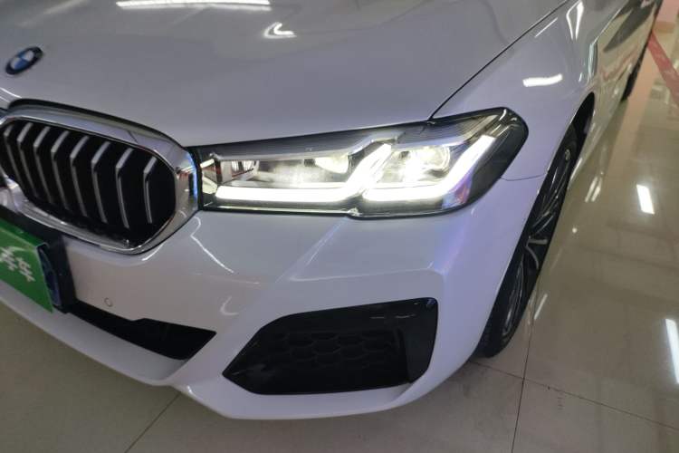 Used BMW 5 Series 2022 Restyled 530Li Leading Edition M Sport Package Left Front Headlight