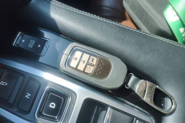 Used Honda UR-V 2017 370TURBO 2WD Prestige Edition China V