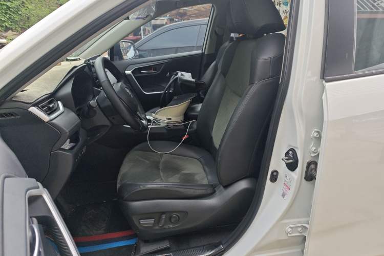 Used Toyota RAV4 2023 2.0L CVT 4x4 Explorer Plus Edition
