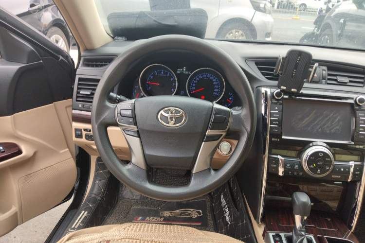 Used Toyota Reiz 2010 2.5S Fengdu Jinghua Edition Steering Wheel