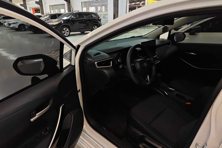 Used Toyota Corolla 2023 1.8L Smart Electric Hybrid Dual-Motor Pioneer Edition
