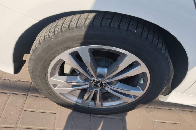 Used Mercedes-Benz C-Class 2020 C 200 L Fashion Edition Sport Version Right Rear Wheel Hub