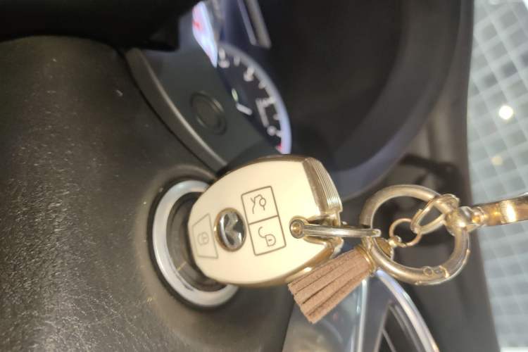 Used Infiniti QX30 2017 1.6T Two-Wheel-Drive Sport Edition Vehicle Key