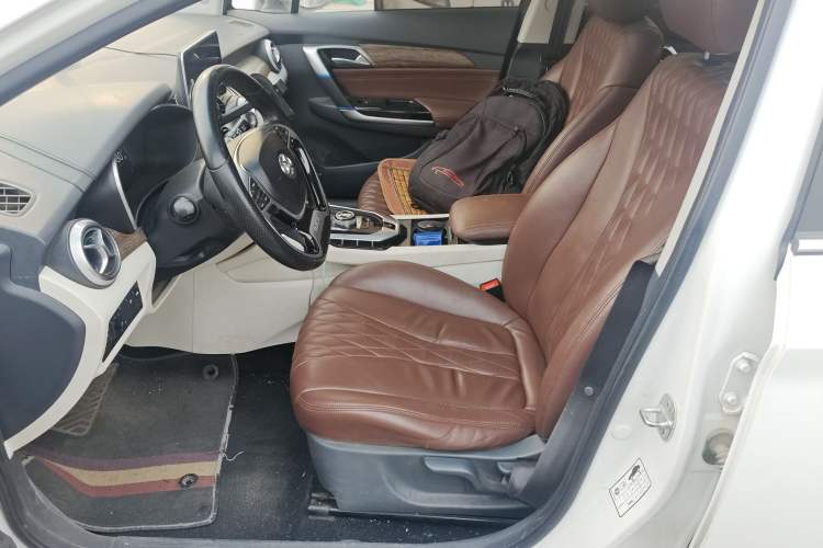 Used BAIC Beijing EU5 2018 R500 Smart Wind Edition