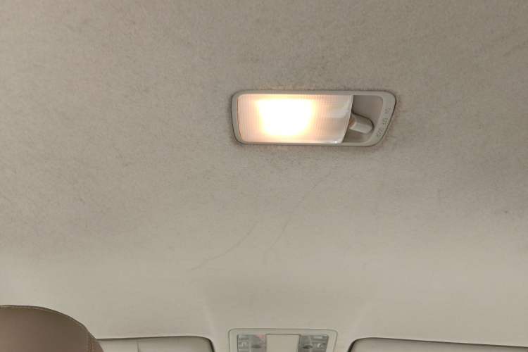 Used Nissan Sylphy 2012 Classic 1.6XE Manual Comfort Edition Headliner