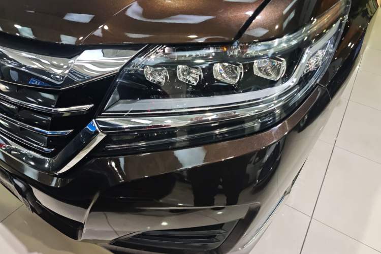 Used Honda Elysion 2016 2.4L Luxury Edition Left Front Headlight