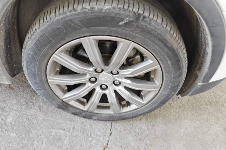 Used Cadillac XT4 2018 28T Two-Wheel Drive Leading Version