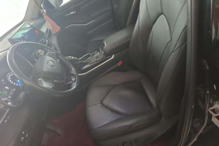 Used Toyota Highlander 2023 2.5L Smart Electric Hybrid Dual-Engine Four-Wheel Drive Prestige Version – 7 Seats
