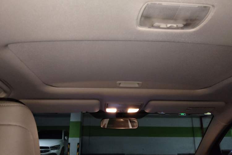 Used Honda CR-V 2013 2.4L two-wheel drive luxury version