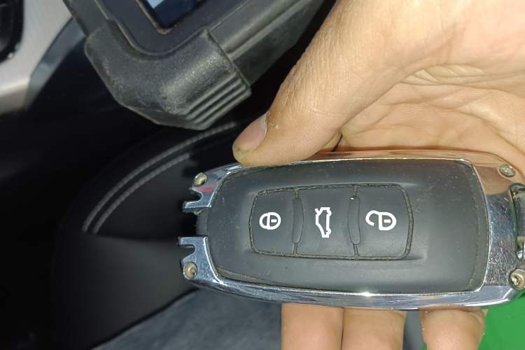 Used Geely Auto Emgrand X7 Sport 2018 1.8TD Automatic Two-Wheel Drive Zhiya Model Interior 1