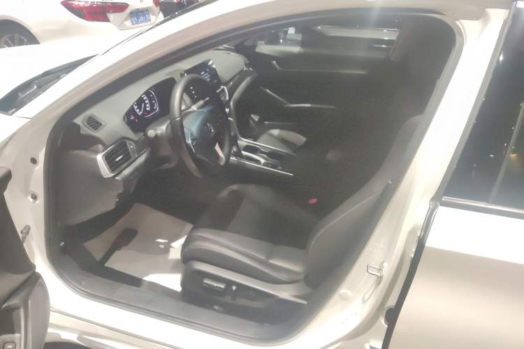 Used Honda Accord 2022 260TURBO Phantom Night · Prestige Edition Left Front Seat