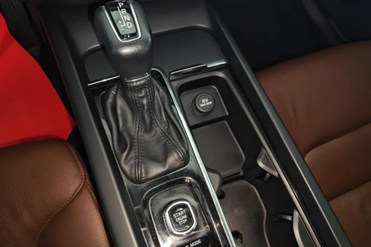 Used Volvo XC60 2021 T5 4x4 Smart Luxury Edition