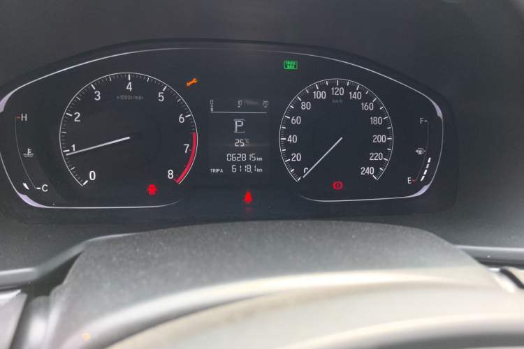 Used Honda Accord 2018 260TURBO Elite Edition China VI Odometer Close Up