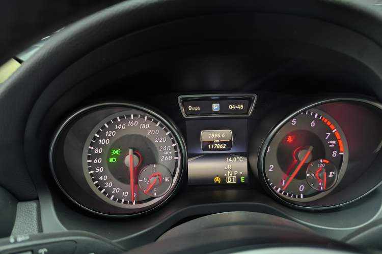 Used Mercedes-Benz GLA 2015 GLA 220 4MATIC Fashion Model
