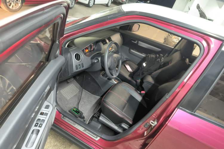 Used Suzuki Swift 2013 1.5L Automatic 20th Anniversary Limited Edition Driver Seat