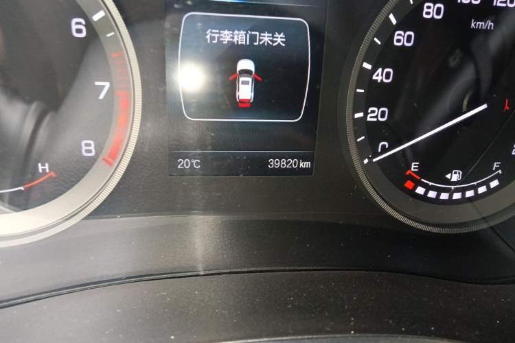 Used CHANGAN CS55 2017 1.5T Automatic Colorful Edition Odometer Close Up