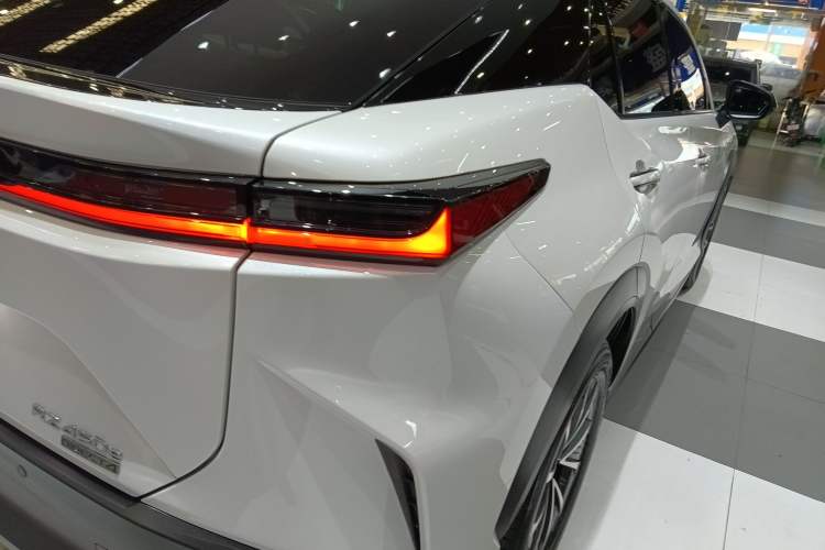 Used Lexus RZ 2023 450e All-Wheel Drive Luxury Edition