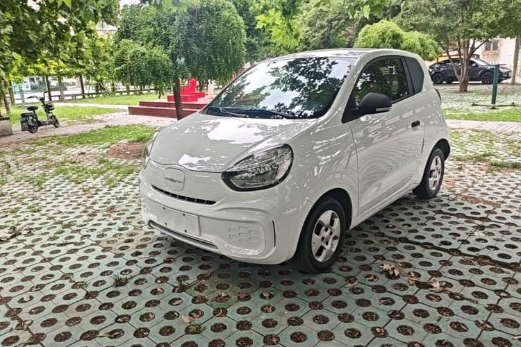 Used Roewe Clever 2021 302 km New Four-Seater Super-Efficient Version