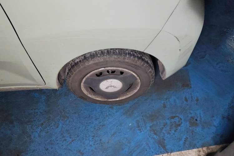 Used Wuling Hongguang MINIEV 2021 Macaron Premium Model – Lithium Iron Phosphate Right Front Wheel Hub