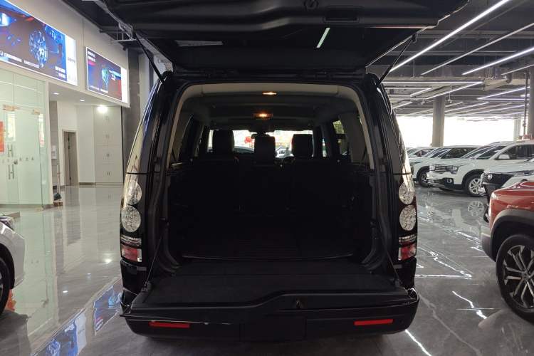 Used Land Rover Discovery 2016 3.0 SC V6 SE
