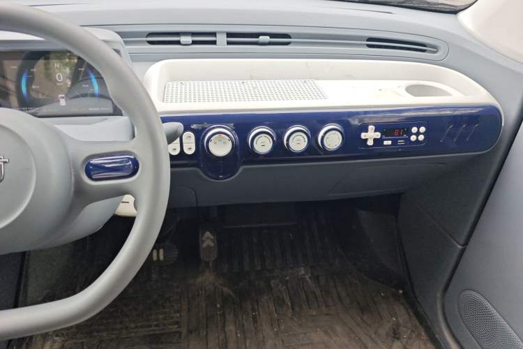 Used Bestune Pony 2025 222km Clever Horse Audio And AC Panel