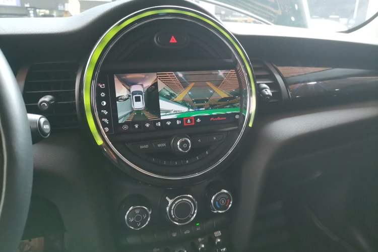 Used MINI MINI 2021 1.5T COOPER Classic Edition Five-Door Version
