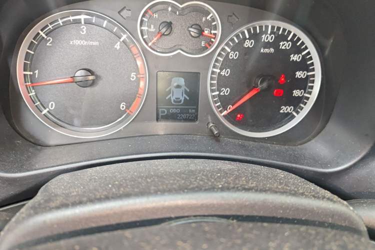 Used Haval H5 Classic 2012 ZhiZun Edition Green Silence 2.0T Automatic Two-Wheel Drive Comfortable Model