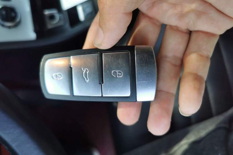 Used Volkswagen Magotan 2012 Revised 1.8TSI Luxury Version
