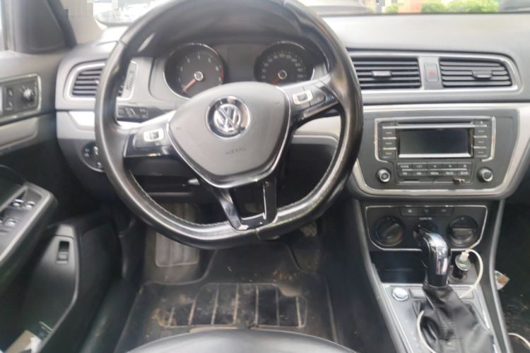 Used Volkswagen Lavida 2017 1.6L Automatic Comfort Edition
