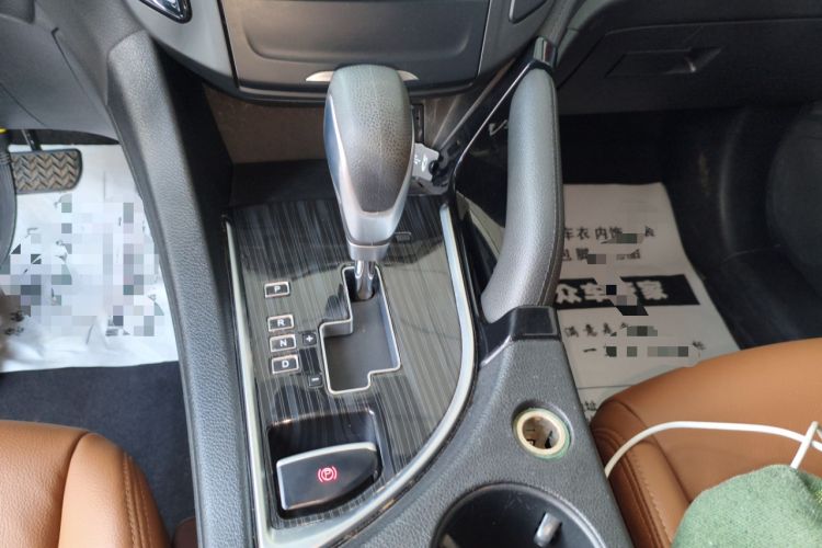 Used Dongfeng Fengdu MX5 2016 2.0L Automatic Flagship Edition