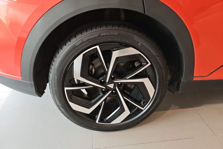 Used Deepal S07 2024 215Max Qiankun Intelligent Driving ADS SE Range-Extended Version
