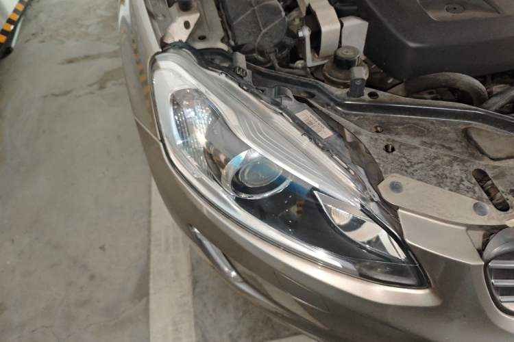 Used Volvo XC60 2014 Restyled T5 Zhiya Edition Right Front Headlight
