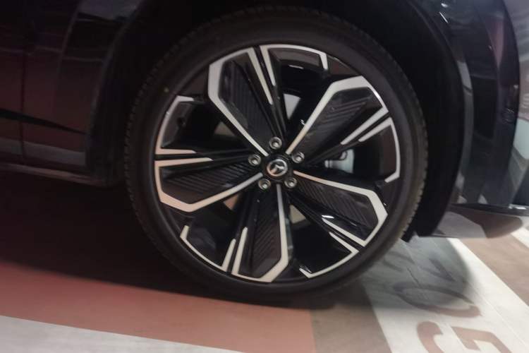 Used Mazda EZ-60 2025 Model Range-Extended 200 Max