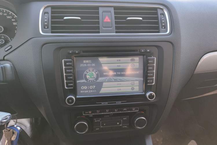 Used Volkswagen Sagitar 2014 Revised Version 1.4TSI Automatic Luxury Edition