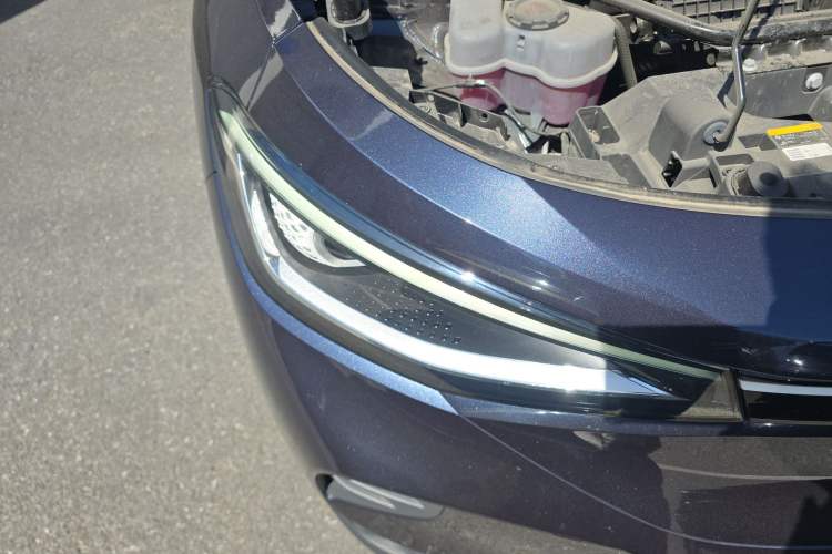 Used Volkswagen ID.4 CROZZ 2025 Pure Edition Right Front Headlight