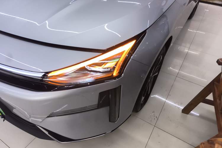 Used Geely Galaxy L6 2025 EM-i 140km Starship Edition