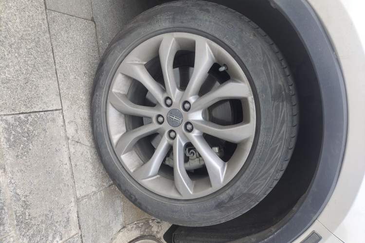 Used Lincoln MKC 2017 2.0T Two-Wheel-Drive Luxury Edition