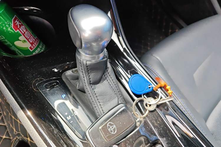 Used Toyota C-HR 2021 2.0L Luxury Edition Gear Lever