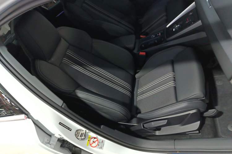 Used Audi A3 2024 A3L Limousine 35 TFSI Fashion Sport Model Right Front Seat