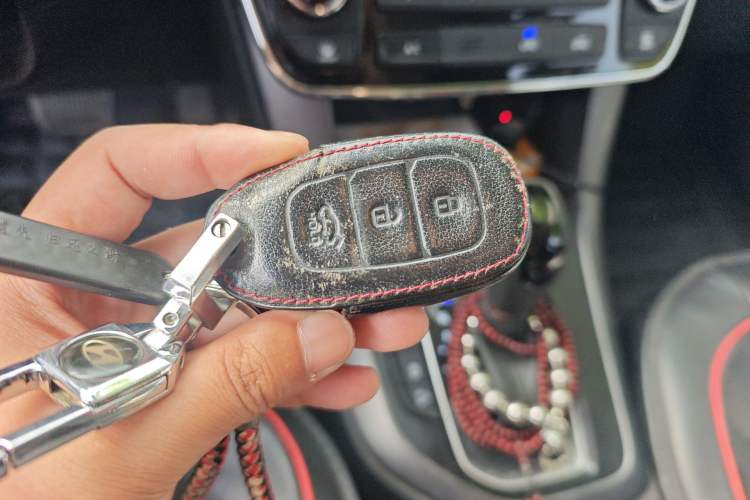 Used Hyundai ix35 2019 2.0L Automatic 2WD Zhiyong·Changxiang Edition China V Standard Vehicle Key