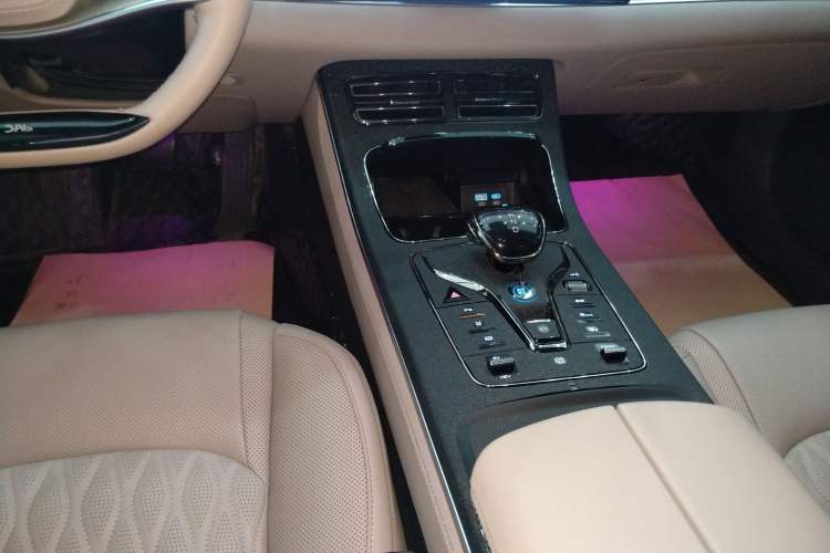 Used BYD Han 2025 DM-i 125KM Prestige Model
