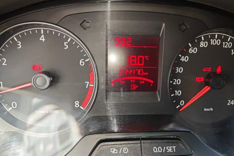 Used Volkswagen Santana 2015 1.6L Manual Fashion Edition