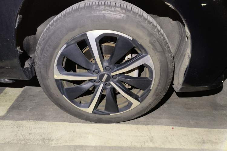 Used Wey VV7 GT 2020 2.0T Flagship Edition Right Front Wheel Hub