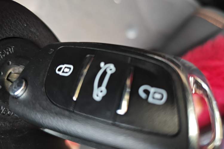 Used Geely Auto Vision X1 2017 1.3L Manual Frenzy Edition